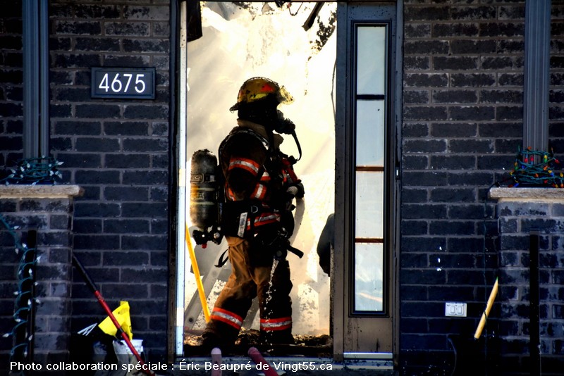 Incendie Rue Laurentien Drummond Crédit photo Eric Beaupré Vingt55 421