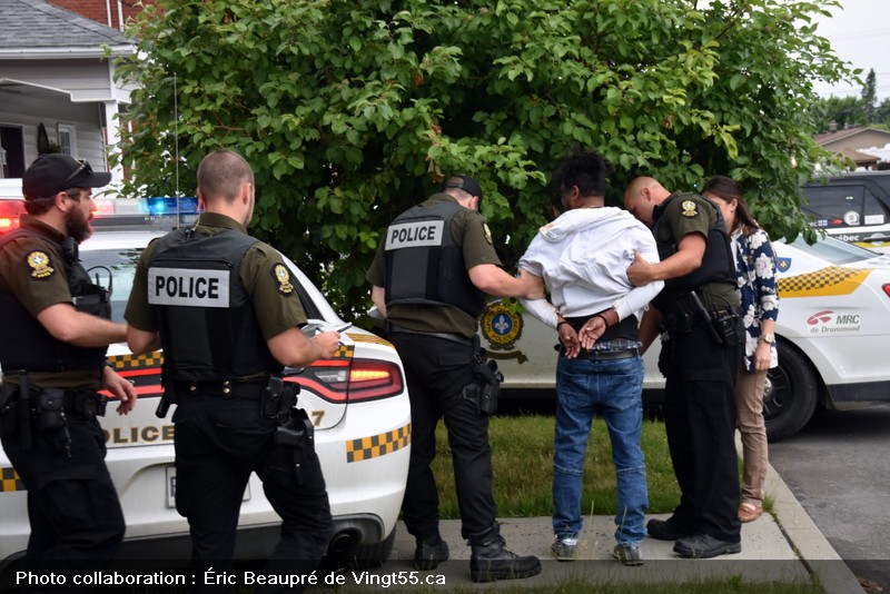 Arrestation poursuite Drummondville Credit photo Eric Beaupré Vingt55 4