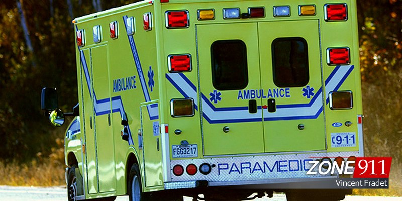 Ambulance Paramedics 800 2