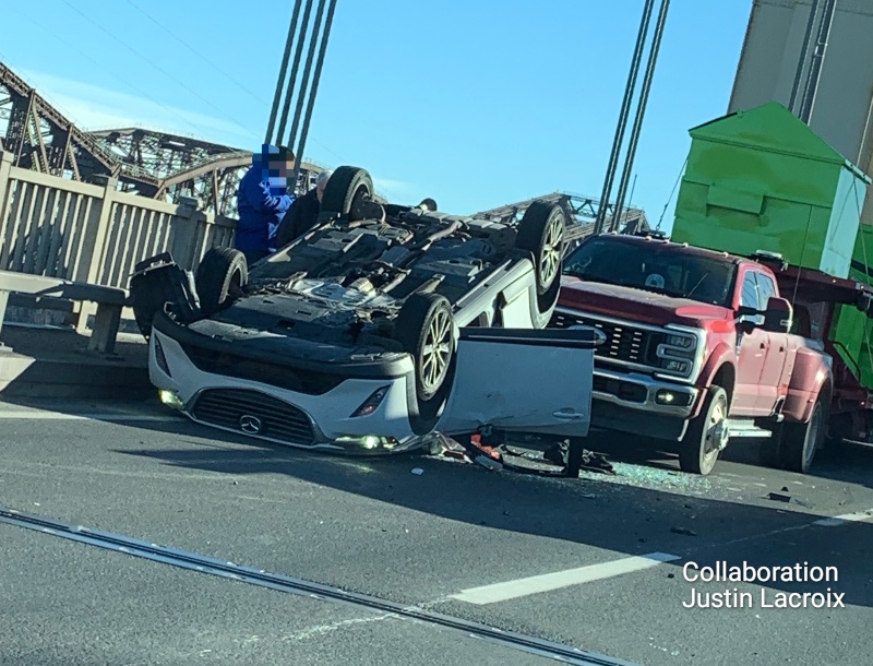Congestion - Accident sur le pont Pierre Laporte
