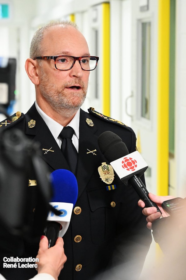 Messenger creation 1EB5A423 9237 4881 B101 CC57FDC6FB9D1W