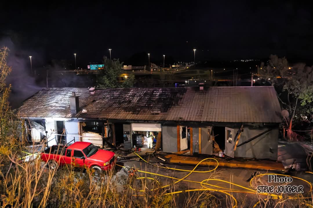 Incendie criminel à Québec l'enquête transférée à la police 