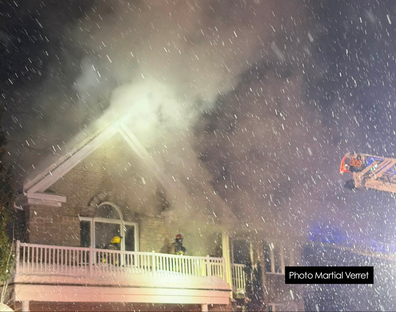 DERNIÈRE HEURE à Québec – Important incendie résidentiel en cours 